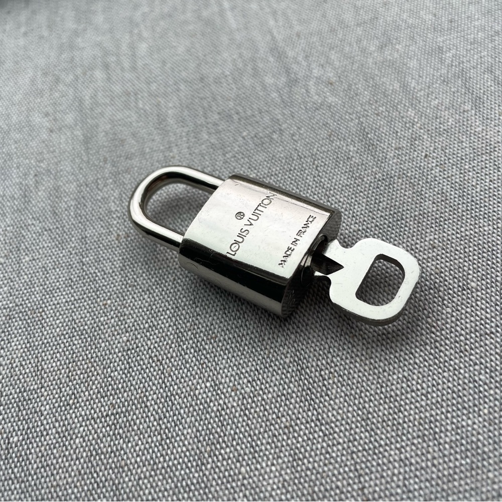 Louis Vuitton Silver Lock & Key - Picture 2 of 6